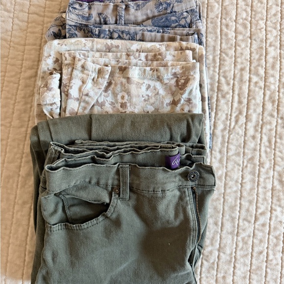 Gloria Vanderbilt Pants - Gloria Vanderbilt “Amanda” women’s jeans. Three pair.